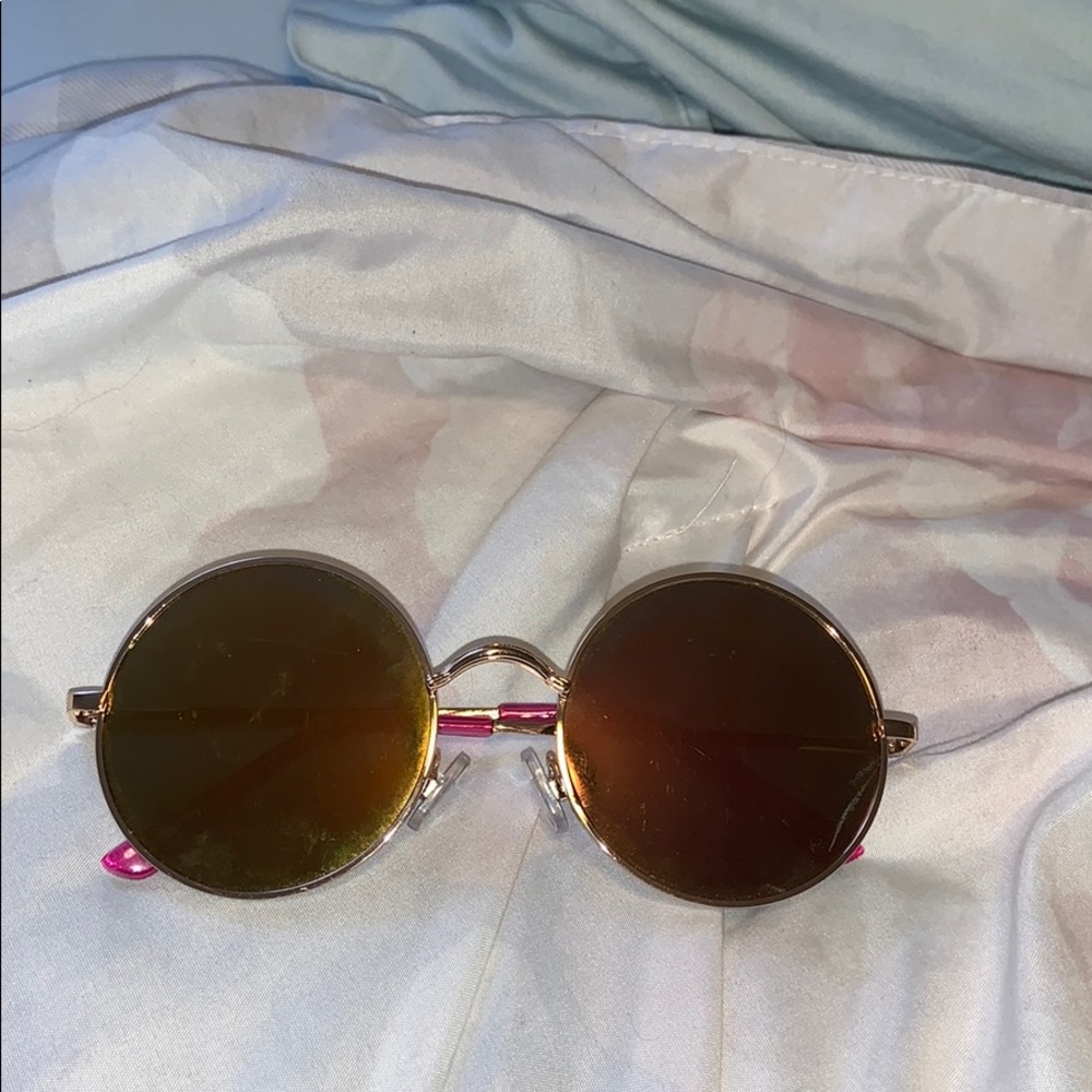 Sunglass